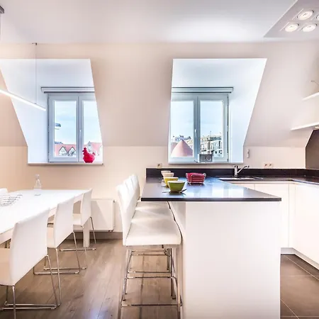 Amatus 303 In With Balcony, Cleaning Included Apartment *